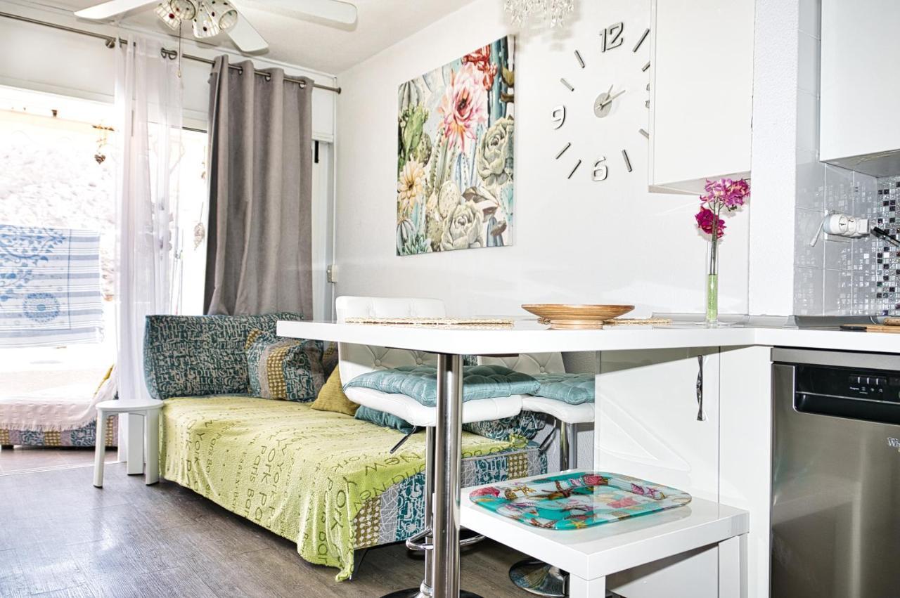 Malibu 2 Apartamento Con Aire Acondicionado, Campo De Tennis Y Piscina Con Solarium Puerto Rico  Exteriör bild